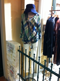 2012AW1-2