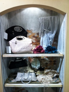 2012AW1-12